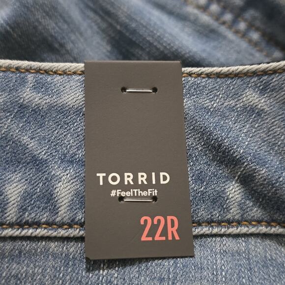 Torrid Bombshell Flare Premium Stretch High-Rise Jean in Valencia Plus‎ Size 22 - Picture 15 of 15